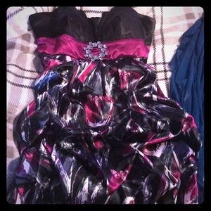 DONATED— Beautiful silky dress